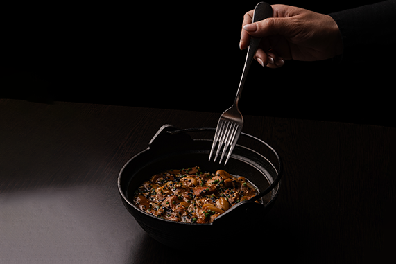 Pollo oriental con salsa de almendras Catacaldos